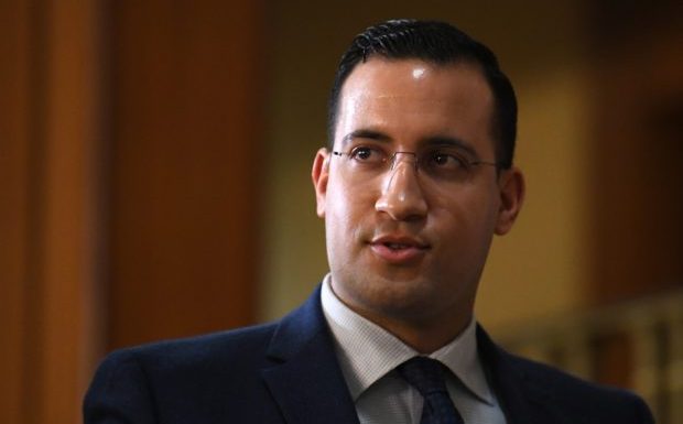Klarsfeld, Bellatar, policiers… : La folle soirée d’Alexandre Benalla au Damas Café après les révélations du «Monde»