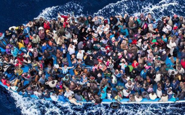 Sondage : 1 Français sur 4 estime que « l’immigration est organisée par nos élites pour remplacer les Européens par une population immigrée »