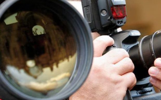 «Gilets jaunes» : 3 photographes affirment avoir été «délibérément» visés par la police à Toulouse