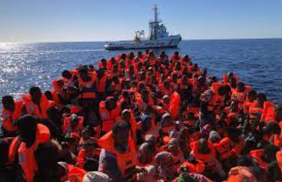 Italie : des maires de grandes villes espagnoles et italiennes lancent un appel pour les migrants