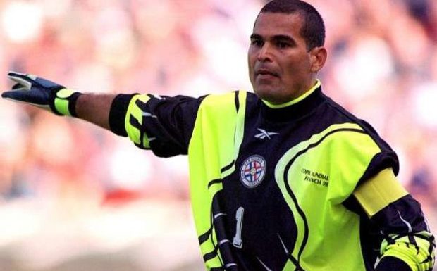 José Luis Chilavert, gardien mythique du Paraguay, évoque son passage à Strasbourg : « J’ai vu des Arabes se réunir à Noël pour brûler des voitures »