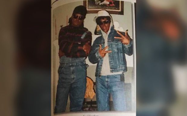 Etats-Unis : en 1993 deux policiers s’étaient « blackface » pour une opération d’infiltration, la police s’excuse