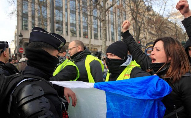 France: des experts de l’ONU dénoncent des restrictions graves aux droits des manifestants «gilets jaunes»