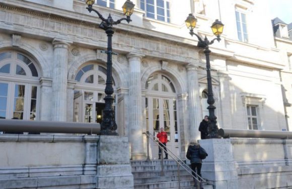 Calais (62): Un migrant condamné pour une agression sexuelle, la substitute du procureur évoque les Calaisiennes « prises à partie » par « des homme en manque… »