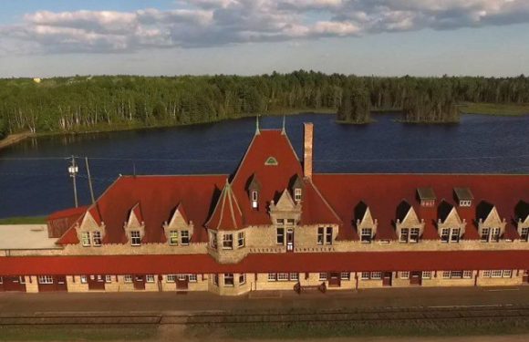 Pour faire croître sa population, une ville vend des terrains à un dollar