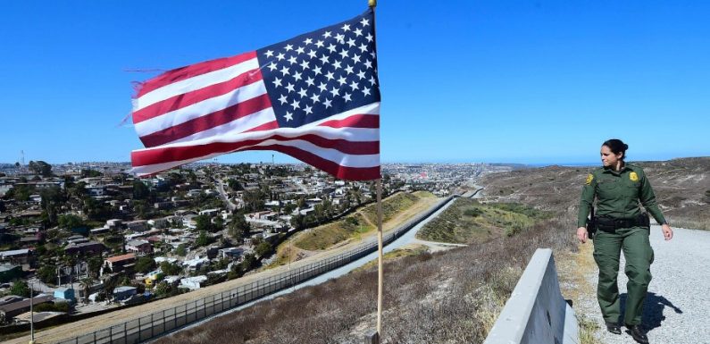Le gouverneur de Californie retire la Garde nationale de la frontière