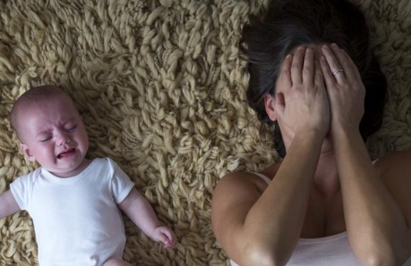 « On l&rsquo;a attendu pendant neuf mois et quand il est là, on regrette » : comment le burn out parental a bouleversé leur vie