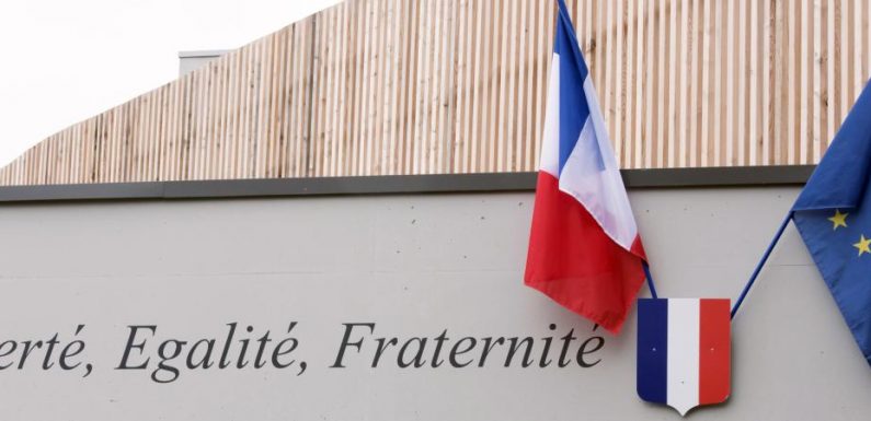 L’Assemblée vote la mise en place de drapeaux français et européen dans les classe, de la maternelle au lycée