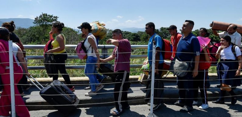 Crise au Venezuela : « Nous devons émigrer si nous voulons survivre »