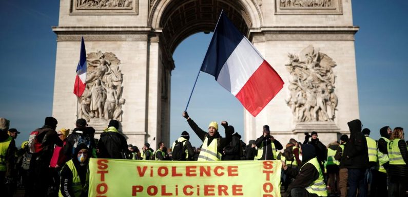 «Gilets jaunes»: les manifestants déterminés à poursuivre leur mouvement