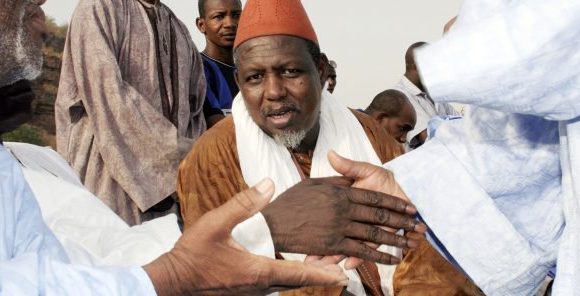 Mali : le cherif de Nioro et Mahmoud Dicko font stade comble à Bamako