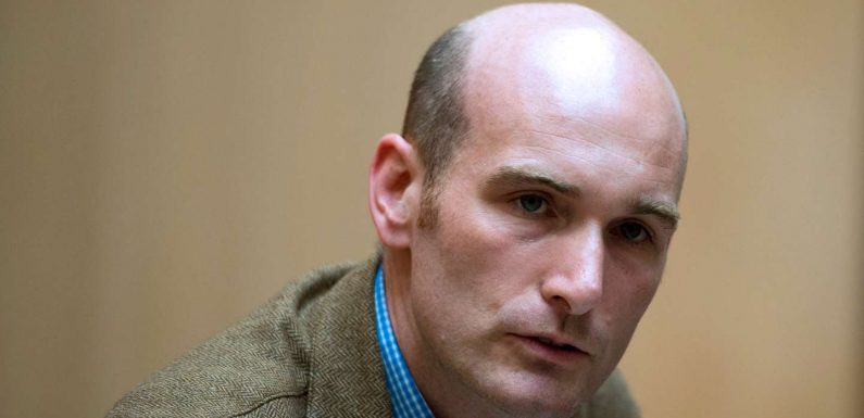 Cyberharcèlement : l’ancien journaliste Nicolas Hénin porte plainte contre X pour menaces de mort