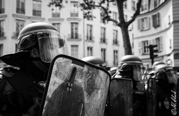 Gilets jaunes : le pays des droits de l’homme en pleine dérive autoritaire