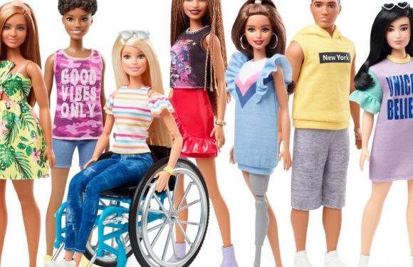Barbie sort de nouvelles poupées en fauteuil roulant et prothèse