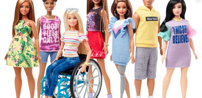 Barbie sort de nouvelles poupées en fauteuil roulant et prothèse