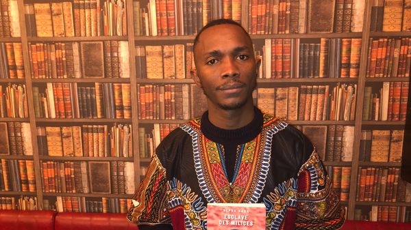 Alpha Kaba, survivant de l’enfer libyen: « là-bas un noir est une denrée rare qui se revend en tant qu’esclave »