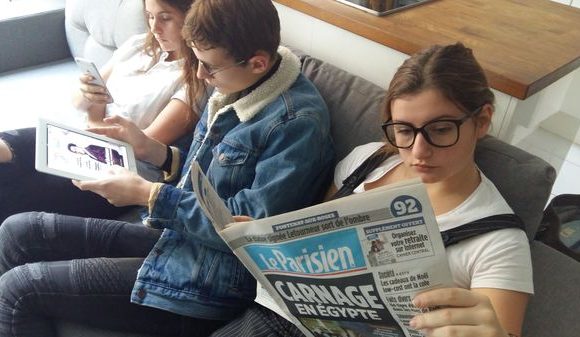 Les ados français plébiscitent les réseaux sociaux, mais ne leur font pas confiance