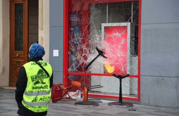 Les « gilets jaunes », une très mauvaise affaire pour les commerces français
