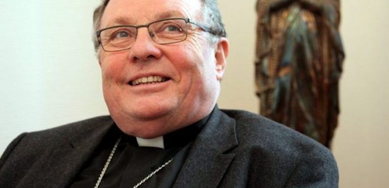 Profanations d’églises : Mgr Ginoux dénonce la lâcheté du gouvernement et des médias