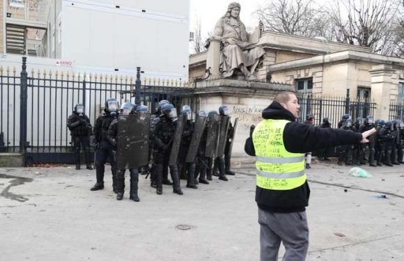 « Gilets jaunes » : Enquête ouverte sur la main arrachée d’un manifestant à Paris