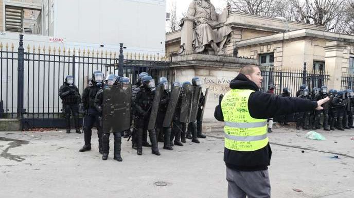 « Gilets jaunes » : Enquête ouverte sur la main arrachée d’un manifestant à Paris