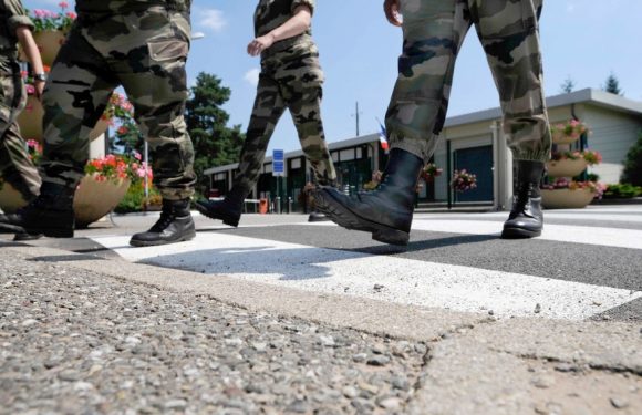 Service national universel : un concours lancé pour décider du nouvel uniforme