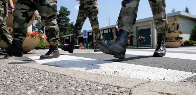 Service national universel : un concours lancé pour décider du nouvel uniforme