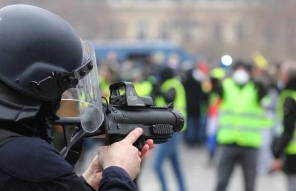 Une pétition contre l&rsquo;utilisation des LBD récolte 68.000 signatures