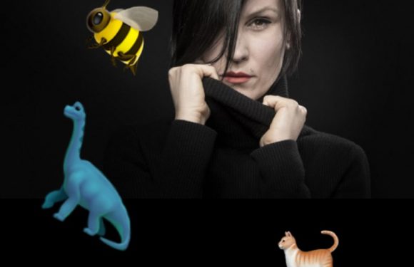 AUDIO: «Minute Papillon!»: Ovidie célèbre les chiens, émoticône loutre et dinosaure à épines