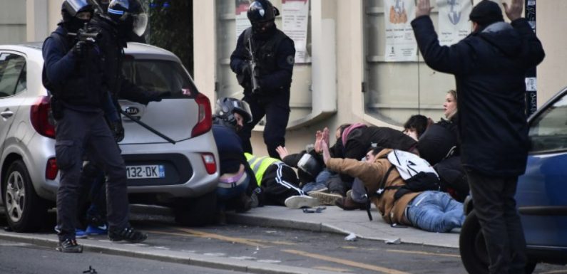 «Gilets jaunes» à Bordeaux: Nouveaux heurts en marge de la manifestation lors de l’acte 12