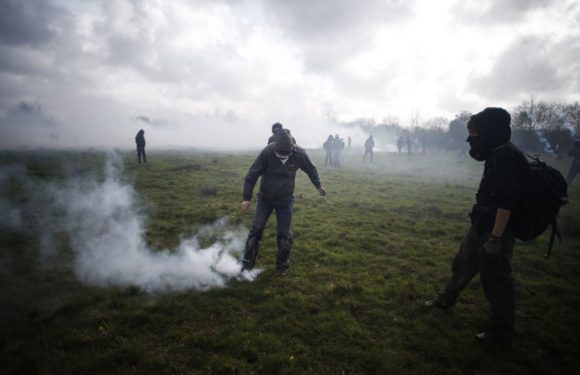 Grenade GLI-F4: L’étudiant qui a eu la main arrachée sur la ZAD se constitue partie civile
