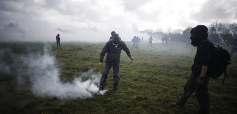 Grenade GLI-F4: L’étudiant qui a eu la main arrachée sur la ZAD se constitue partie civile