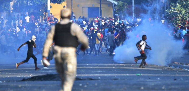 Haïti: Sept morts dans de violentes manifestations contre le pouvoir en place