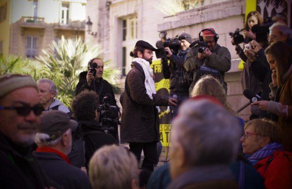 VIDEO. Nice: Le tribunal relaxe Cédric Herrou, poursuivi pour injures envers le préfet