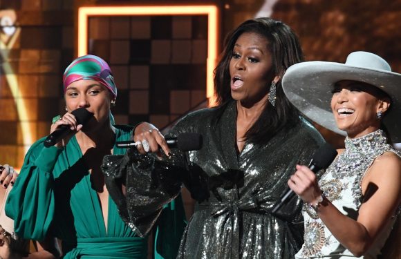 VIDEO. Grammy Awards: Michelle Obama, invitée surprise de la cérémonie