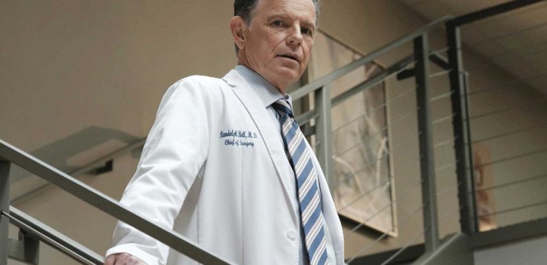 VIDEO. Bruce Greenwood: « »The Resident » montre à quel point le système médical est cassé»