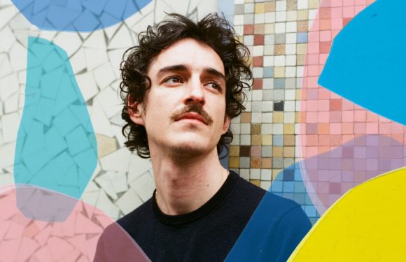 «Enola Gay», «Libertine», «Manureva»… Andy je t’aime se présente à travers sa playlist «années 80»