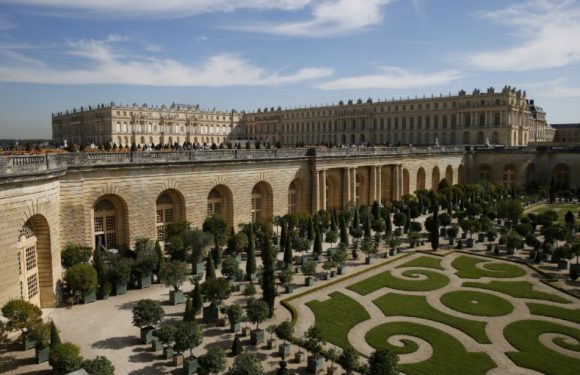 Carlos Ghosn «prêt» à rembourser les 50.000 euros de son mariage à Versailles («il a cru que c’était gratuit»)