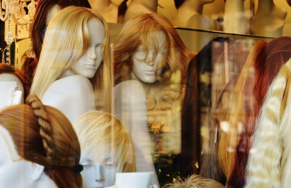 Journée mondiale contre le cancer : Face à la perte de vos cheveux, vous avez choisi d’avoir recours à une perruque et de le montrer ? Envoyez-nous votre photo.