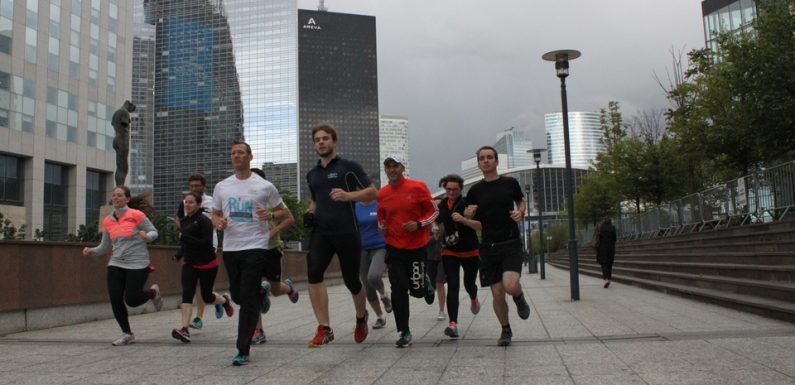 Paris: Une promenade de 4 km dans la capitale sans coupure pour les joggeurs