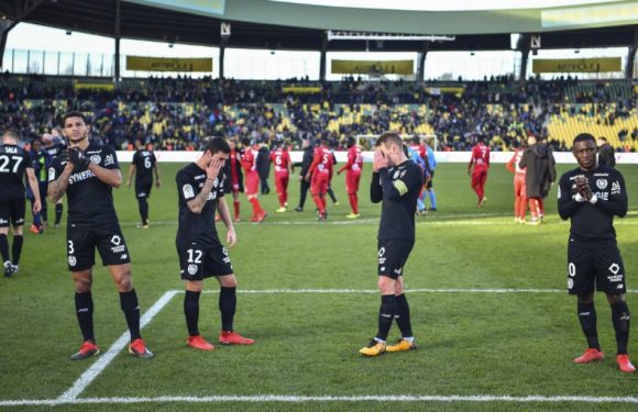 FC Nantes-Nîmes: Après la pause, le FCN éteint la lumière… «Inacceptable», selon Vahid