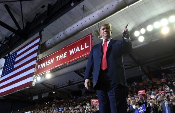 Donald Trump va déclarer l&rsquo;«urgence nationale» pour financer le mur