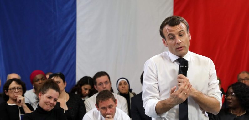 Grand débat national: A Evry, Emmanuel Macron annonce un «grand plan» pour les petites associations