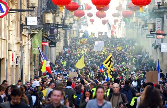«Gilets jaunes» à Bordeaux: Environ 4.500 manifestants samedi, et encore des heurts en fin de parcours
