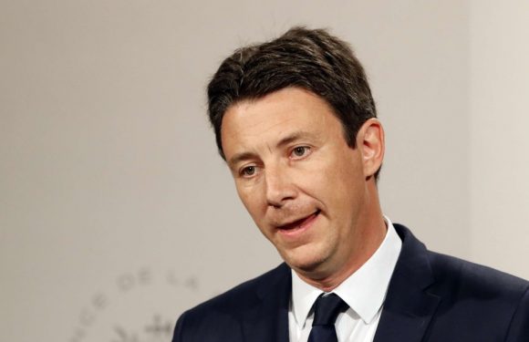 Quatre personnes interpellées, soupçonnées d&rsquo;avoir forcé l&rsquo;entrée du ministère de Benjamin Griveaux