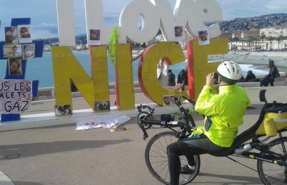 «Gilets jaunes»: La structure #ILoveNice relookée par des manifestants en… jaune