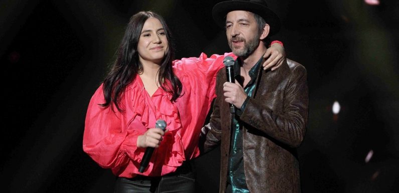 VIDEO. «Victoires de la musique»: Arthur H et Izïa rendent hommage à leur père Jacques Higelin, décédé en avril 2018