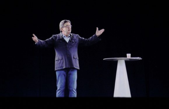 Européennes: La France insoumise lance ses hologrammes sur les routes de France