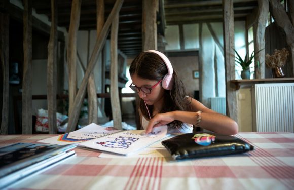 Smartphones, MP3… L’OMS tente de lutter contre les volumes trop élevés