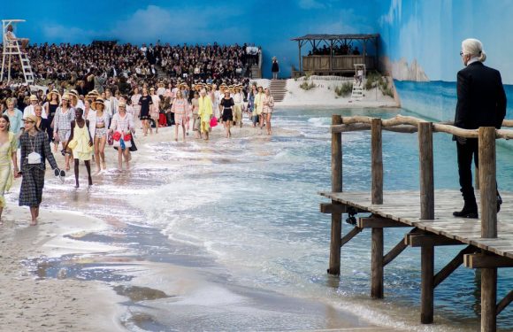 Mort de Karl Lagerfeld : Pourquoi le couturier était le nouvel Andy Warhol ?